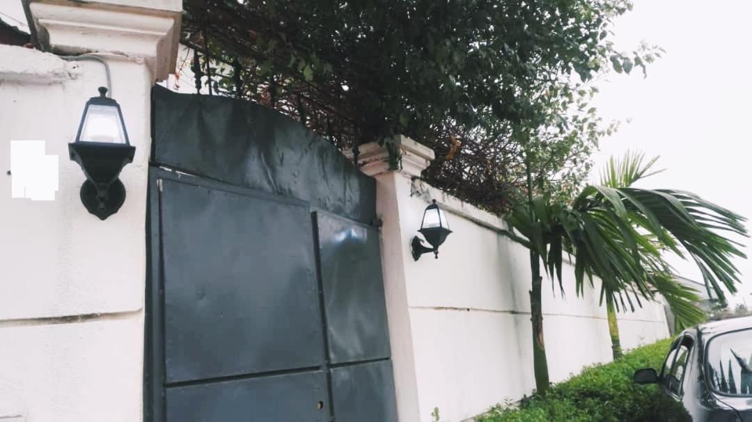 Appartement 2 Chambres Residence Avec Piscine Yaoundé エクステリア 写真