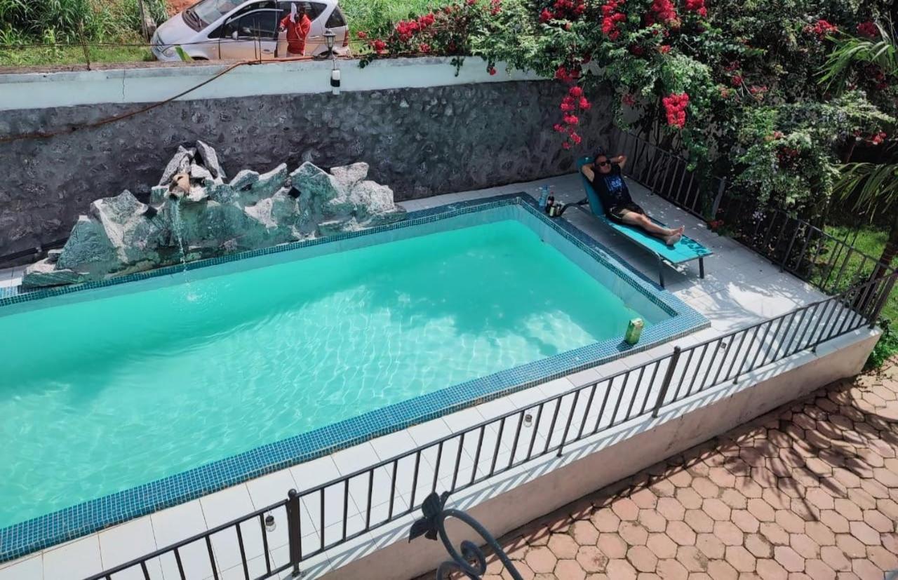 Appartement 2 Chambres Residence Avec Piscine Yaoundé エクステリア 写真